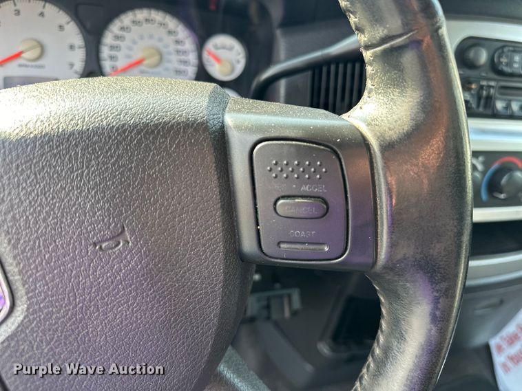image for item NR9774 2004 Dodge Ram 1500 pickup truck
