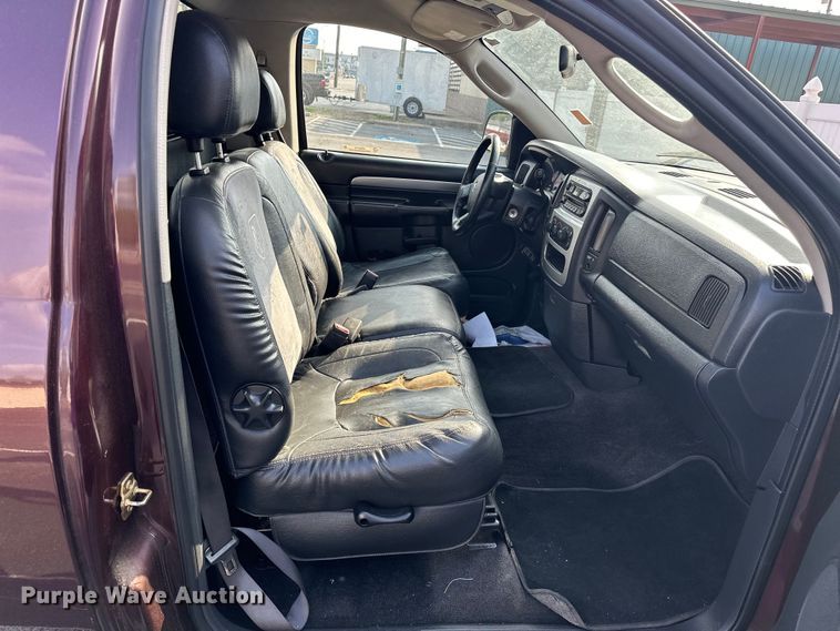 image for item NR9774 2004 Dodge Ram 1500 pickup truck