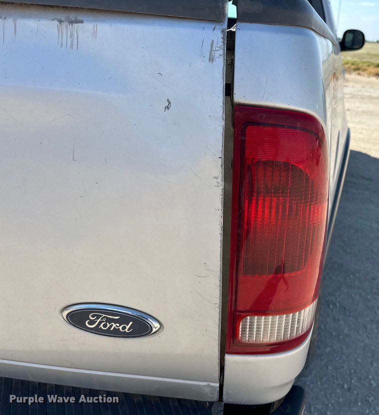 image for item NR9794 2002 Ford F150 SuperCab pickup truck