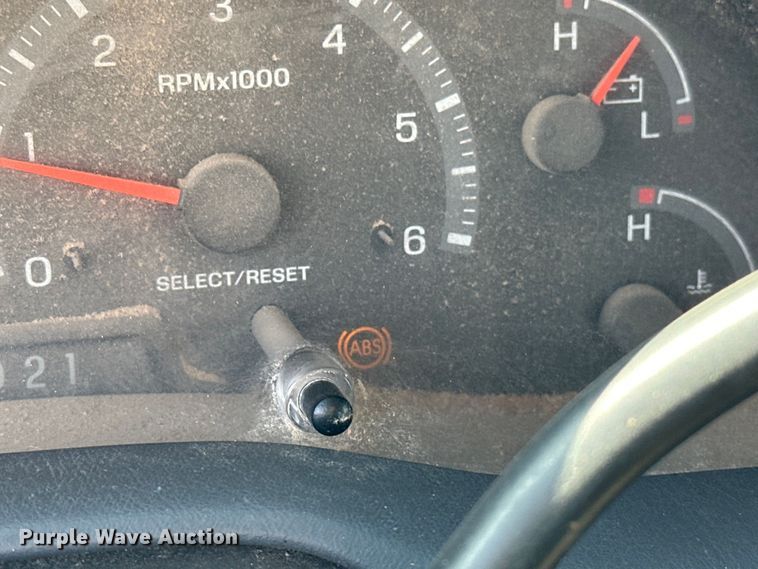 image for item NR9794 2002 Ford F150 SuperCab pickup truck