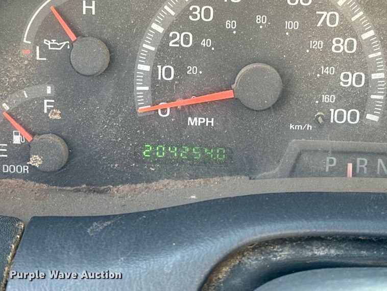 image for item NR9794 2002 Ford F150 SuperCab pickup truck