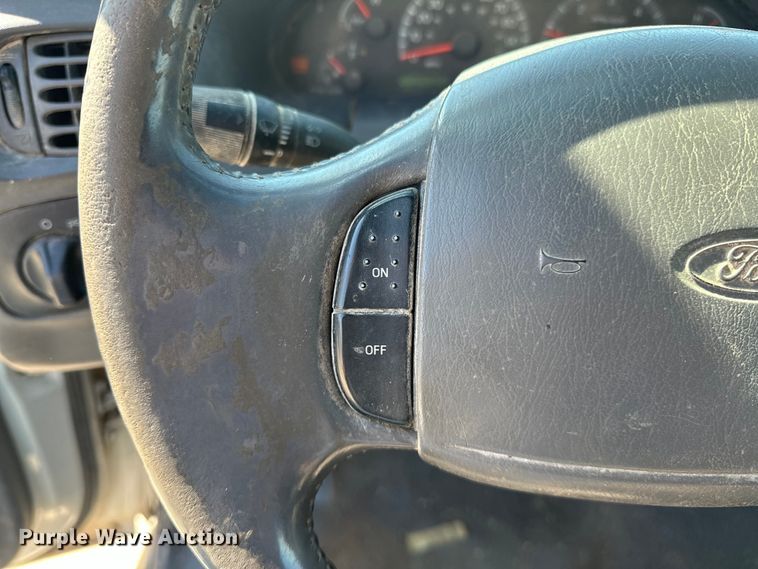 image for item NR9794 2002 Ford F150 SuperCab pickup truck