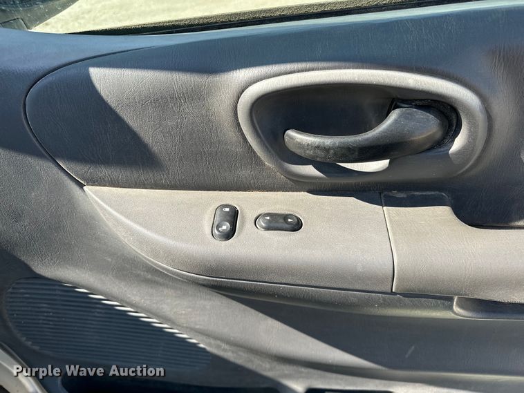 image for item NR9794 2002 Ford F150 SuperCab pickup truck