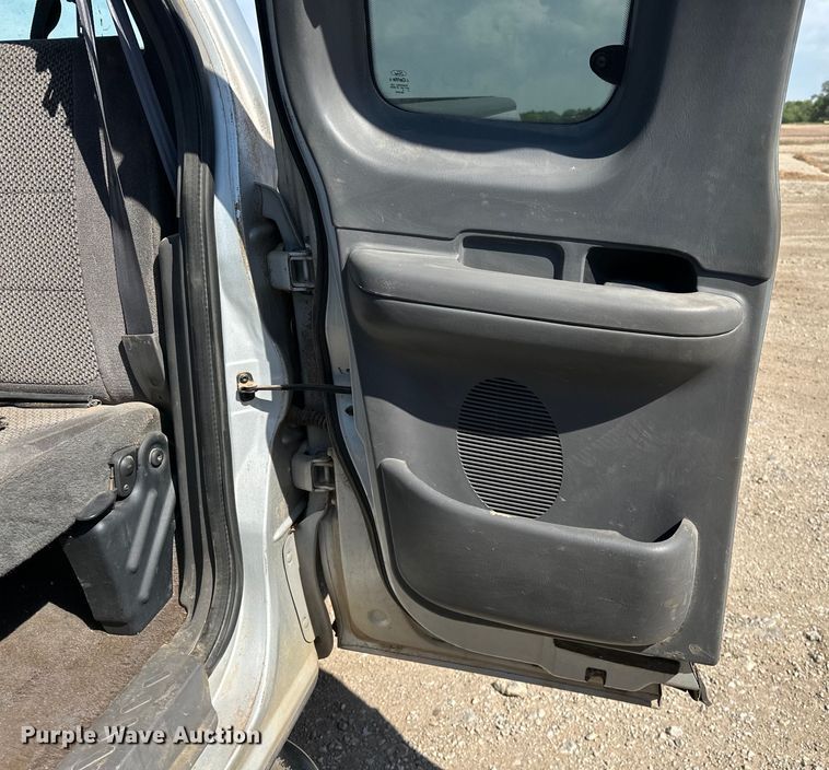 image for item NR9794 2002 Ford F150 SuperCab pickup truck