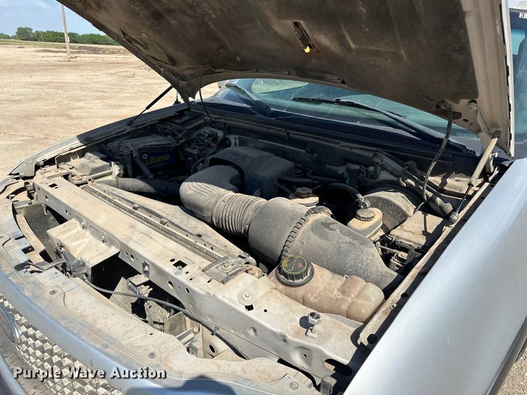 image for item NR9794 2002 Ford F150 SuperCab pickup truck