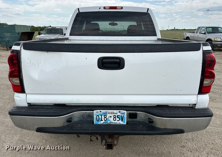 image for item NR9799 2006 Chevrolet  Silverado 1500 Crew Cab pickup truck