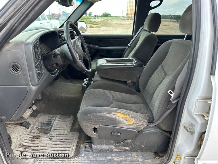 image for item NR9799 2006 Chevrolet  Silverado 1500 Crew Cab pickup truck