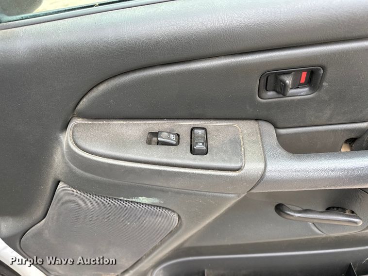 image for item NR9799 2006 Chevrolet  Silverado 1500 Crew Cab pickup truck