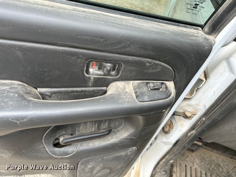 image for item NR9799 2006 Chevrolet  Silverado 1500 Crew Cab pickup truck