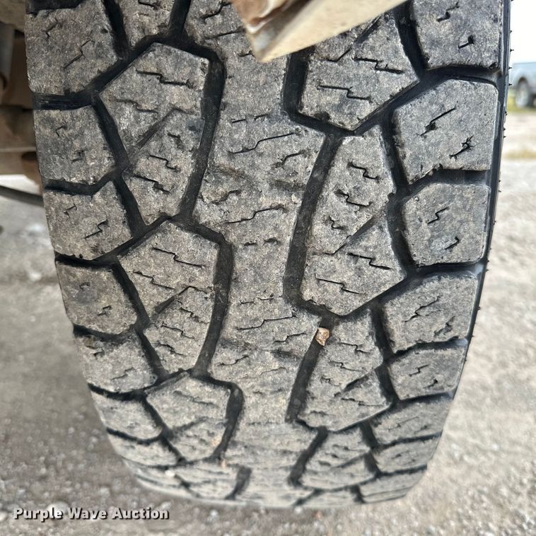 image for item NR9799 2006 Chevrolet  Silverado 1500 Crew Cab pickup truck