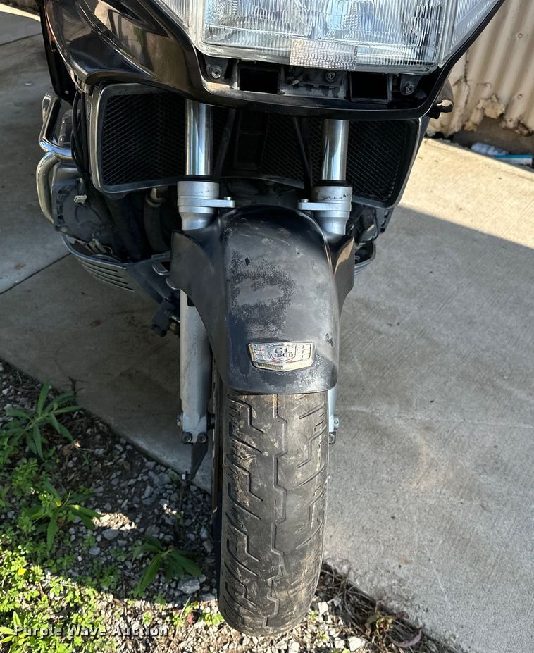 image for item NR9835 1993 Honda GoldWing GL1500 motorcycle