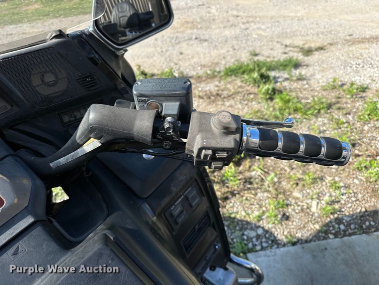 image for item NR9835 1993 Honda GoldWing GL1500 motorcycle