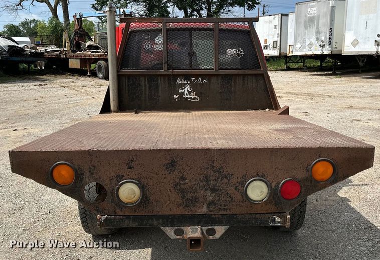 image for item NR9838 1992 Nissan KSLM-FBU flatbed pickup truck