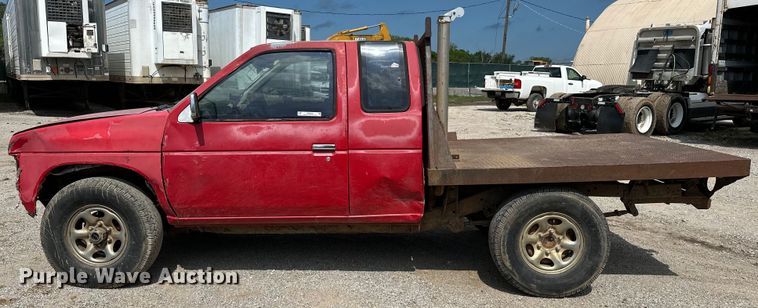 image for item NR9838 1992 Nissan KSLM-FBU flatbed pickup truck