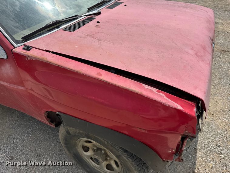 image for item NR9838 1992 Nissan KSLM-FBU flatbed pickup truck