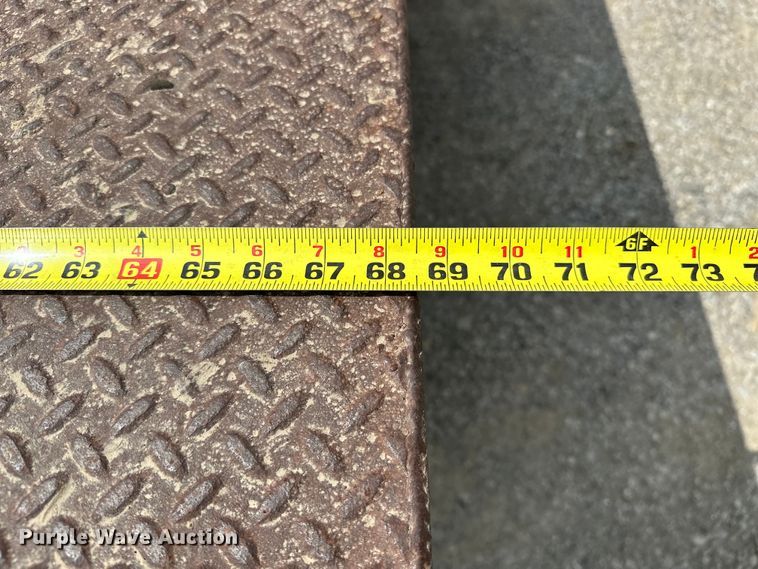 image for item NR9838 1992 Nissan KSLM-FBU flatbed pickup truck