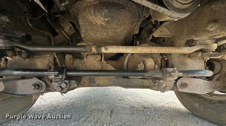 image for item NR9838 1992 Nissan KSLM-FBU flatbed pickup truck