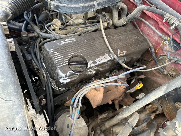 image for item NR9838 1992 Nissan KSLM-FBU flatbed pickup truck