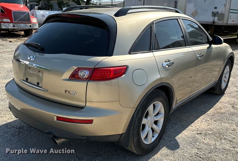 image for item NR9855 2002 Infiniti FX35 SUV