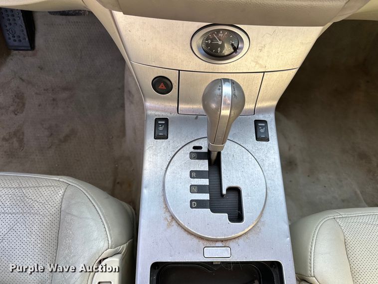 image for item NR9855 2002 Infiniti FX35 SUV