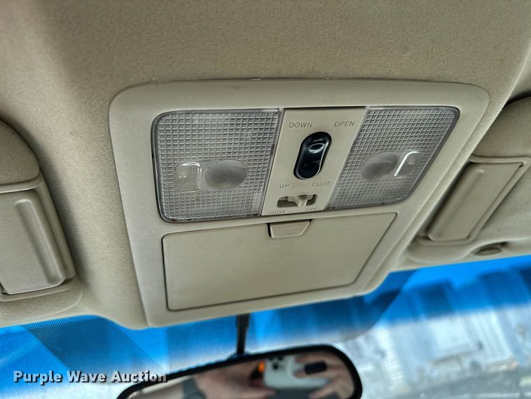 image for item NR9855 2002 Infiniti FX35 SUV