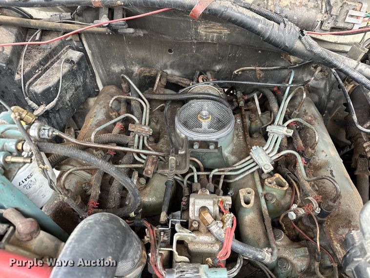 image for item NR9872 1988 Ford  F-Super Duty flatbed truck