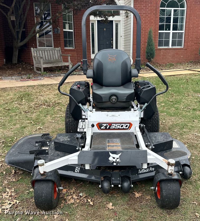 image for item NR9873 2023 Bobcat  ZT3500 ZTR lawn mower