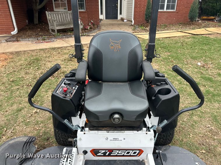 image for item NR9873 2023 Bobcat  ZT3500 ZTR lawn mower