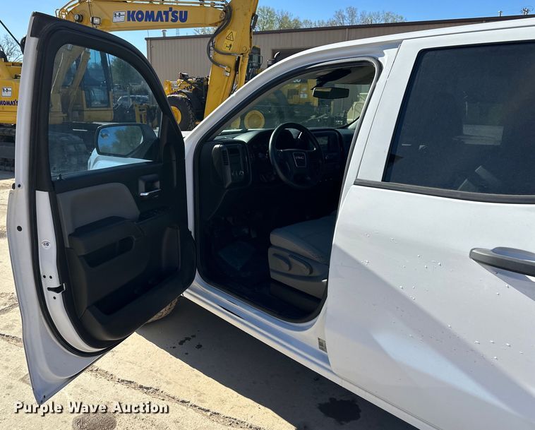 image for item NT9086 2018 GMC Seirra 1500 Double Cab pickup truck