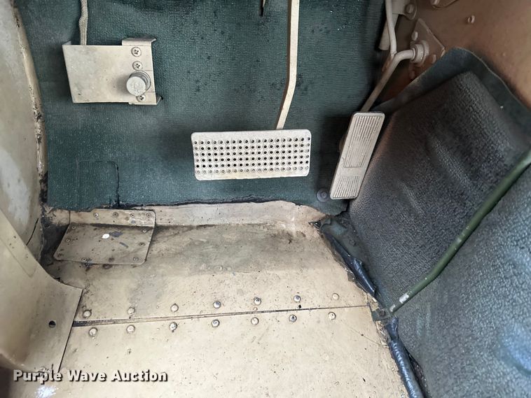 image for item NT9115 2007 AM General  M-1097R1 HMMWV SUV