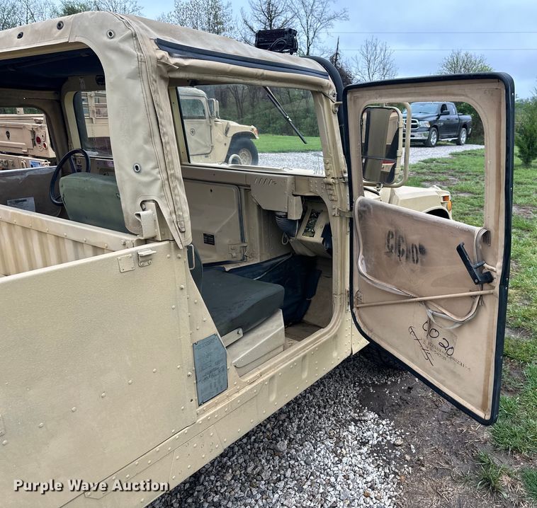 image for item NT9115 2007 AM General  M-1097R1 HMMWV SUV