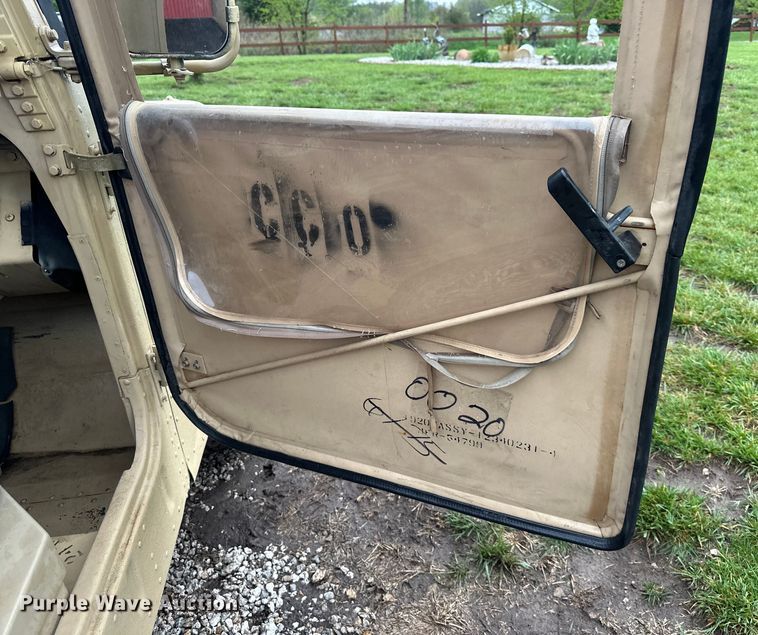 image for item NT9115 2007 AM General  M-1097R1 HMMWV SUV