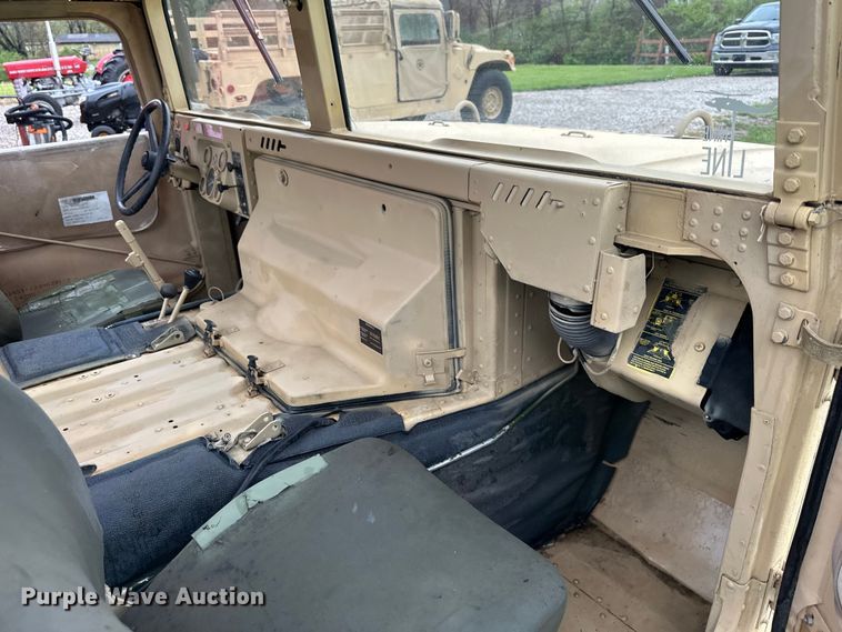 image for item NT9115 2007 AM General  M-1097R1 HMMWV SUV