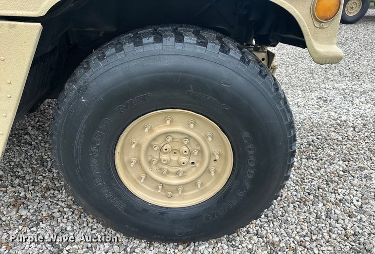 image for item NT9115 2007 AM General  M-1097R1 HMMWV SUV