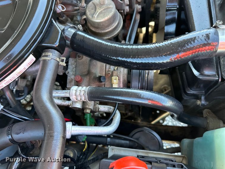 image for item NT9127 1988 Toyota pickup truck