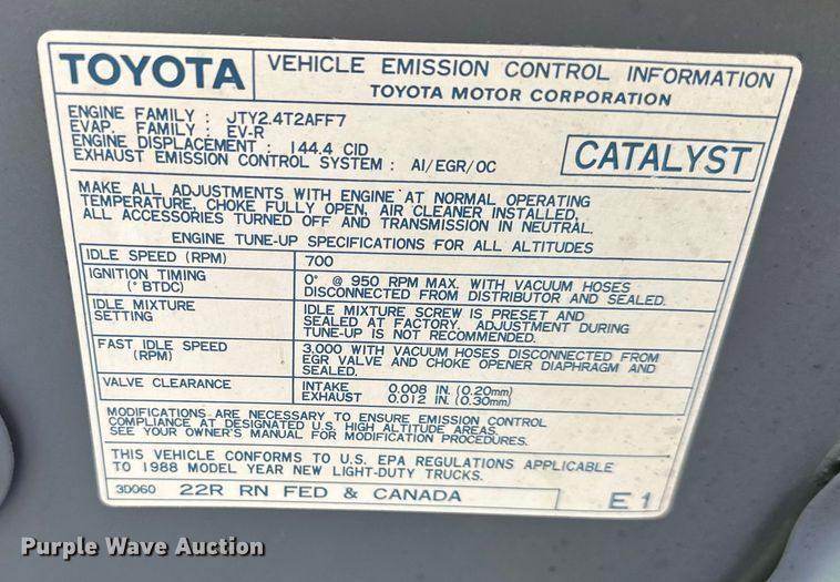 image for item NT9127 1988 Toyota pickup truck