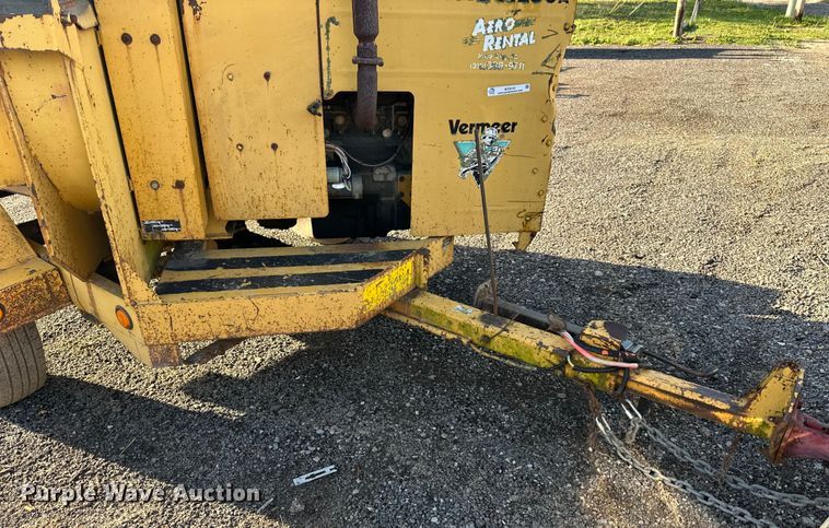 image for item NT9141 1998 Vermeer  BC1250A wood chipper