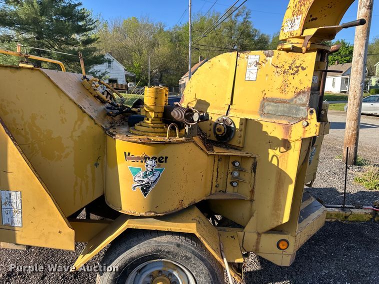 image for item NT9141 1998 Vermeer  BC1250A wood chipper