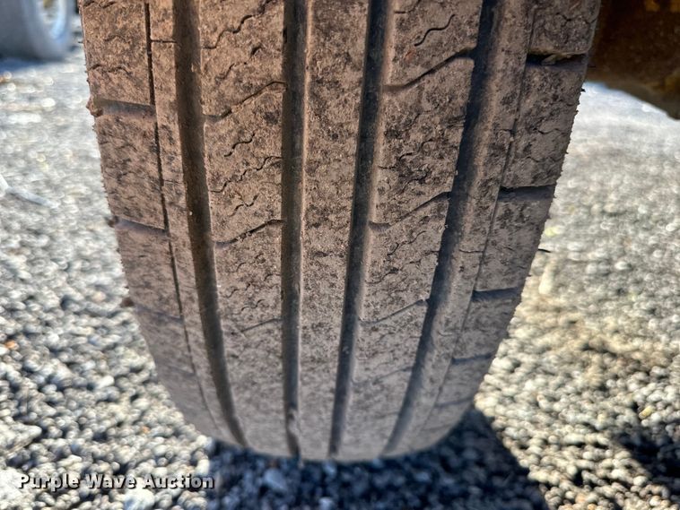 image for item NT9141 1998 Vermeer  BC1250A wood chipper