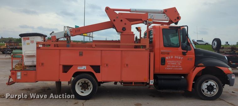 image for item NZ9565 2007 International 4100 bucket truck