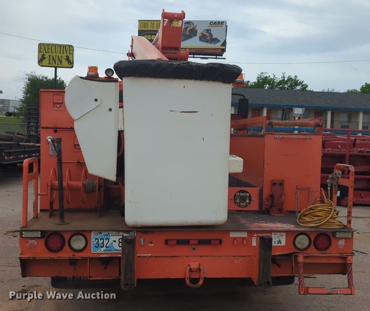 image for item NZ9565 2007 International 4100 bucket truck