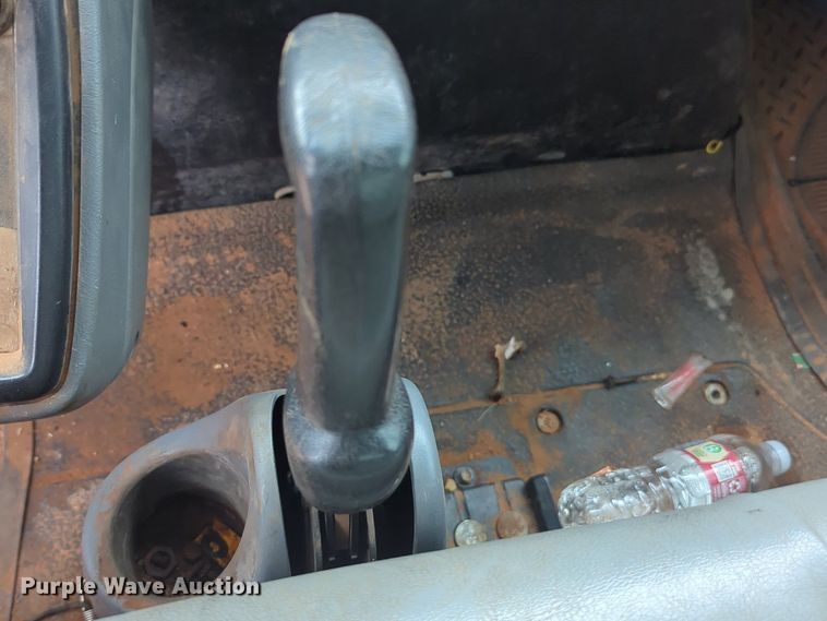 image for item NZ9565 2007 International 4100 bucket truck