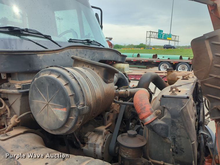 image for item NZ9565 2007 International 4100 bucket truck
