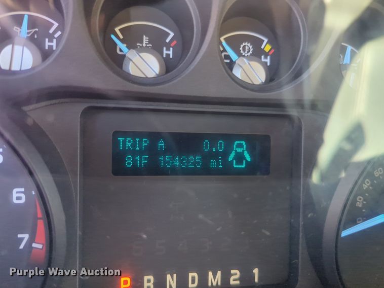 image for item NZ9575 2016 Ford F350 Super Duty utility bed pickup truck