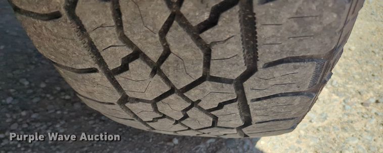 image for item NZ9575 2016 Ford F350 Super Duty utility bed pickup truck