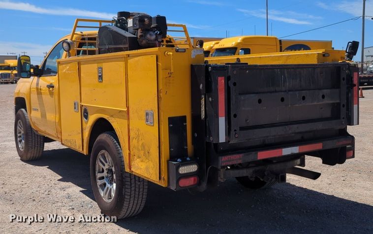 image for item NZ9578 2015 Chevrolet Silverado 3500HD utility bed pickup truck