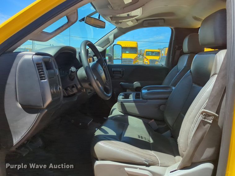 image for item NZ9578 2015 Chevrolet Silverado 3500HD utility bed pickup truck