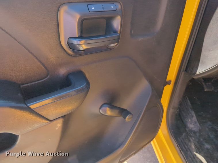 image for item NZ9578 2015 Chevrolet Silverado 3500HD utility bed pickup truck