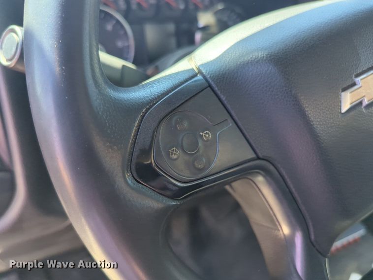 image for item NZ9578 2015 Chevrolet Silverado 3500HD utility bed pickup truck