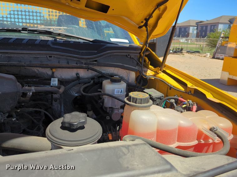 image for item NZ9580 2018 Ford F350 Super Duty  utility bed pickup truck